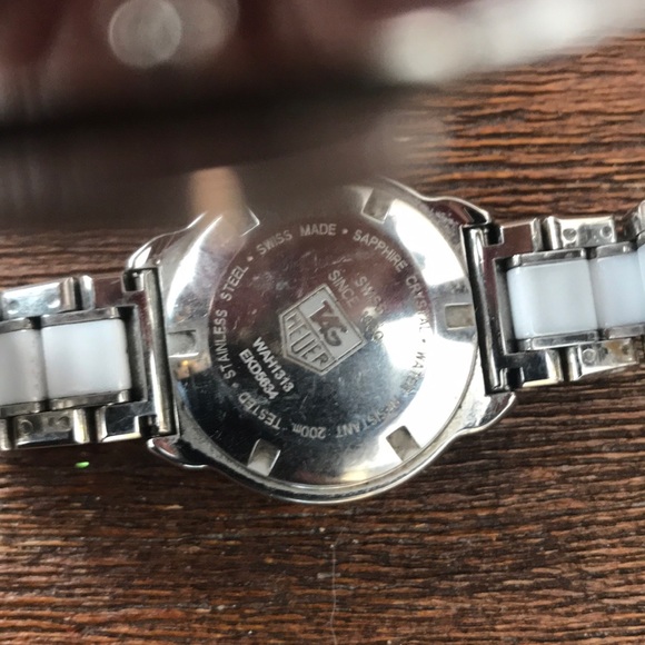 TAG Heuer Women’s Formula 1 Diamond Watch - Picture 4 of 5